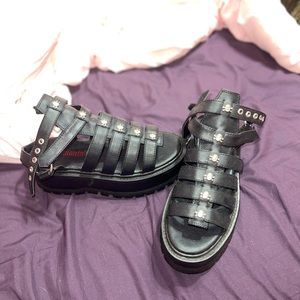 DEMONIA SLACKER 18 PLATFORM SANDALS